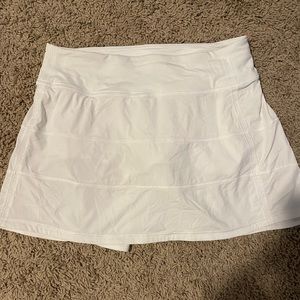 Lululemon pace rival skirt